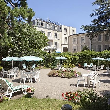 Logis Hotel Royal Saint-Mart Royat Exterior photo