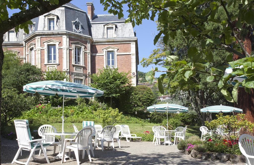 Logis Hotel Royal Saint-Mart Royat Exterior photo